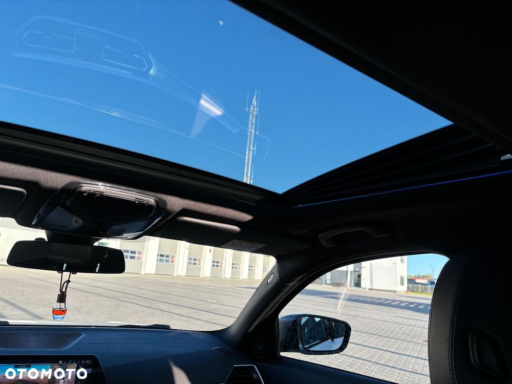 BMW Seria 3 318d M Sport - 18