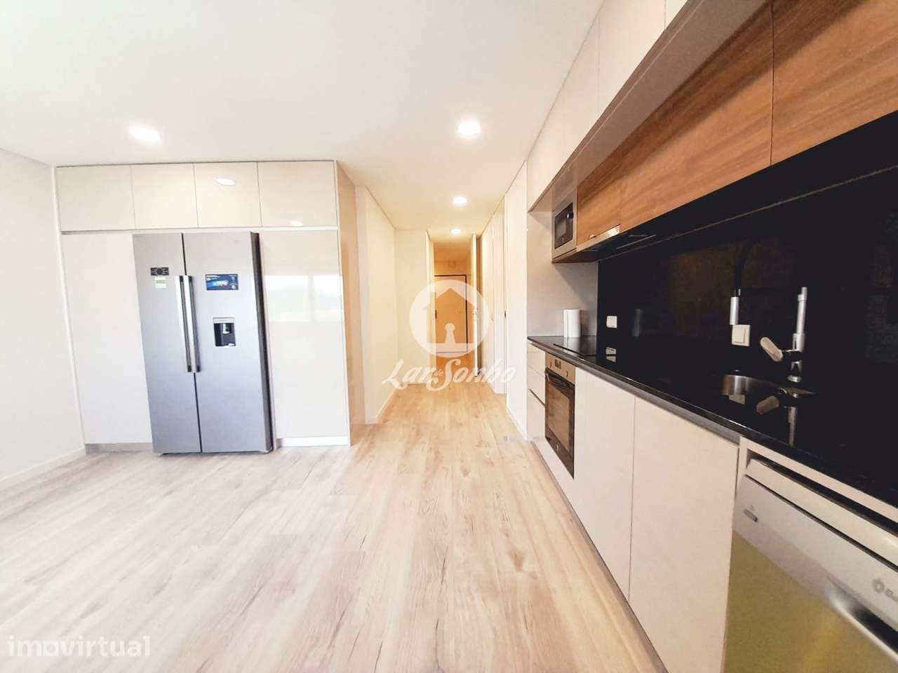 Apartamento T3 Remodelado no Centro de Famalicão - Grande imagem: 3/25