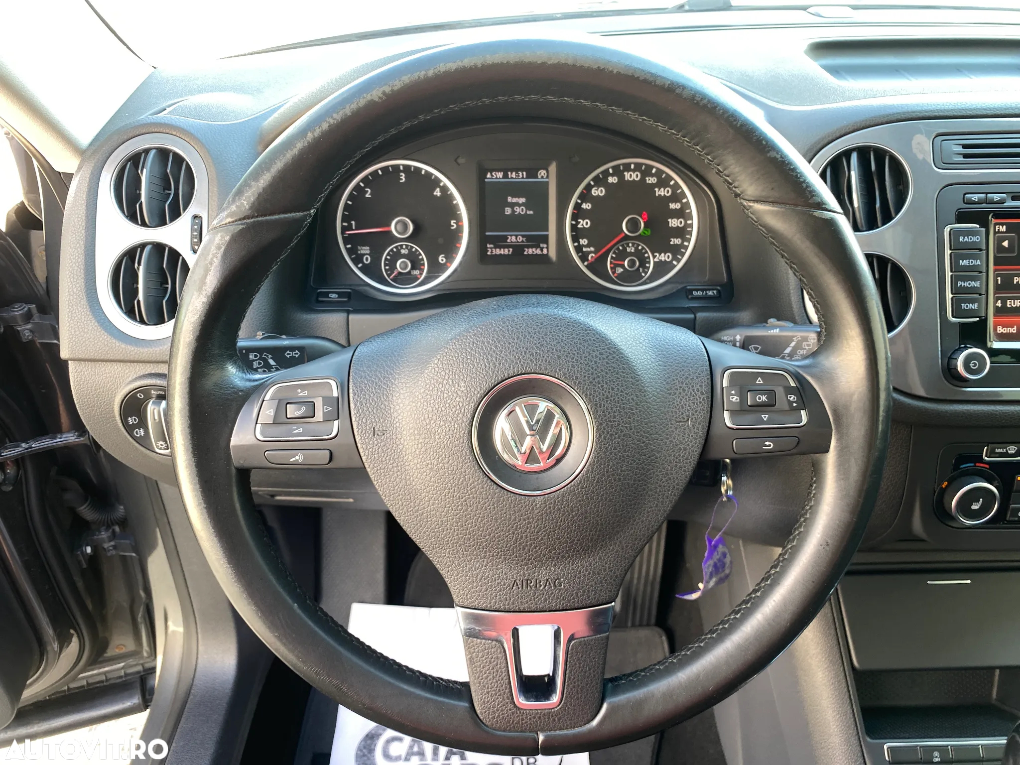 Volkswagen Tiguan 2.0 TDI 4Motion DSG Track & Field - 38