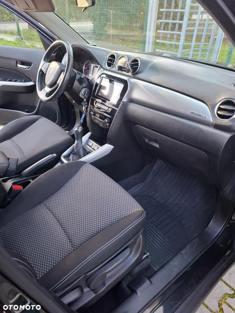 Suzuki Vitara - 15