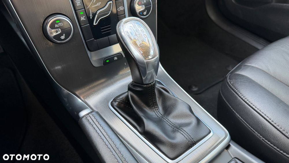 Volvo V40 D3 Geartronic Ocean Race - 15