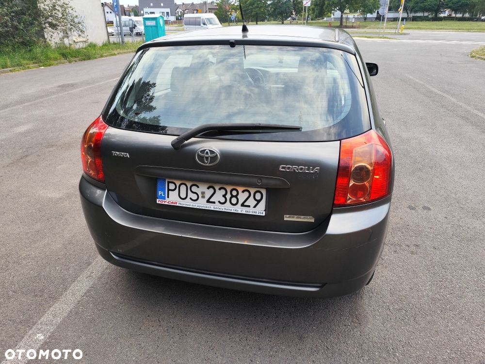 Toyota Corolla - 5