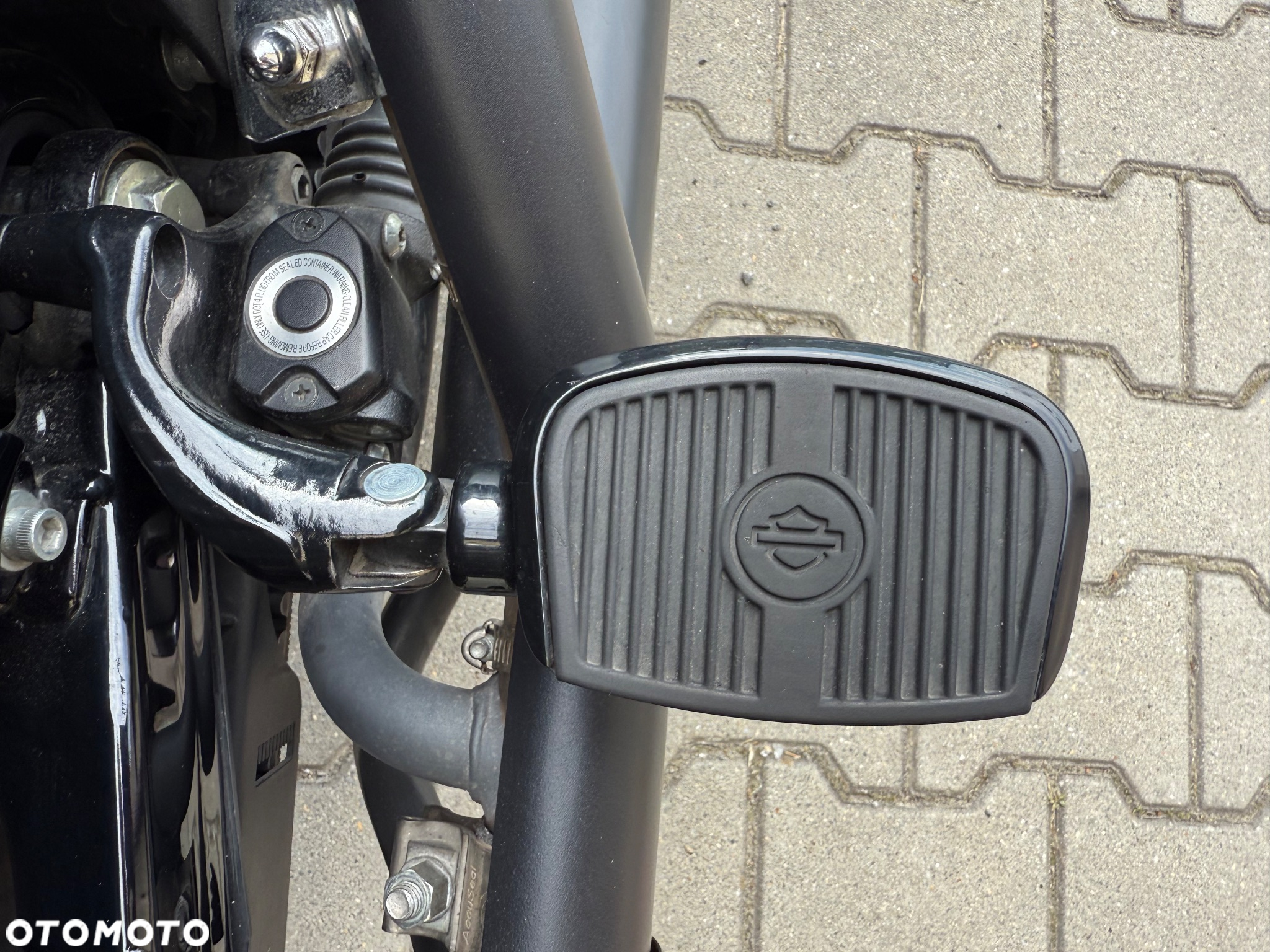 Harley-Davidson Sportster Iron 1200 - 13