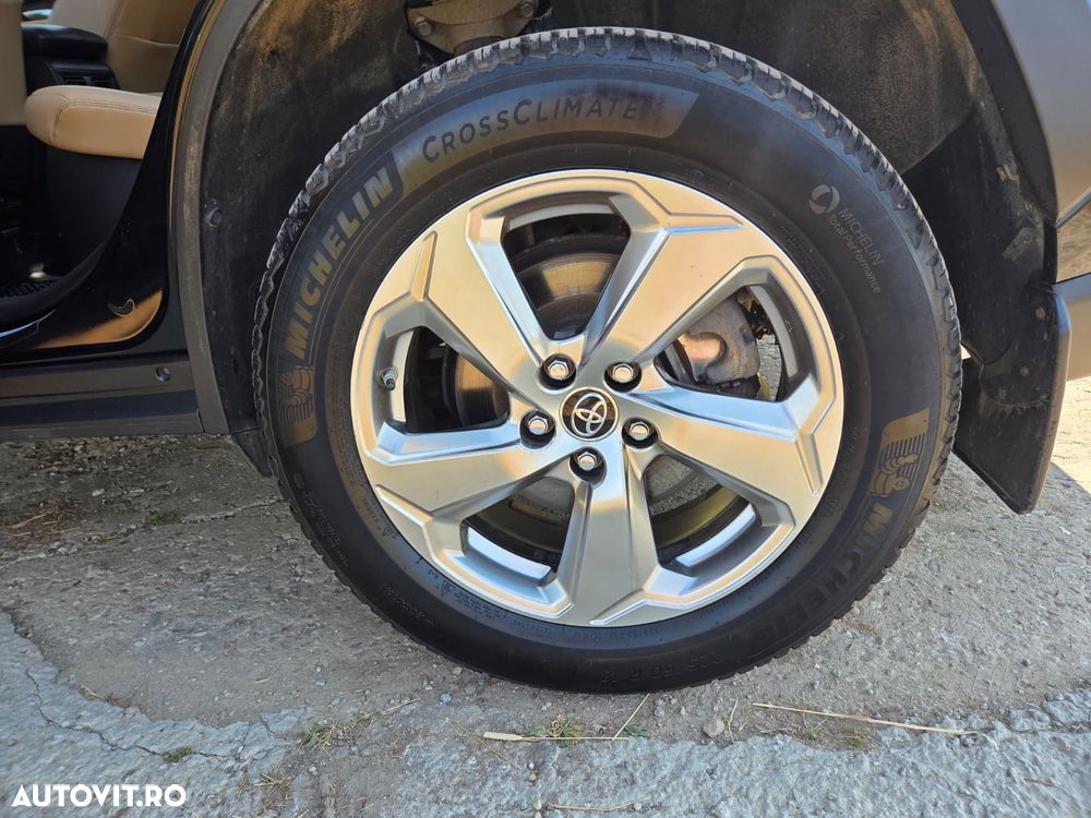 TOYOTA RAV4 2019 — imagine 6