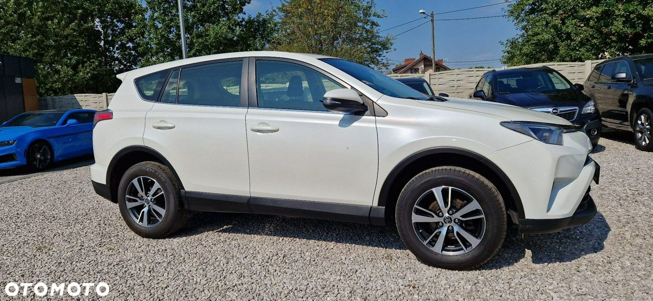 Toyota RAV4 - 13