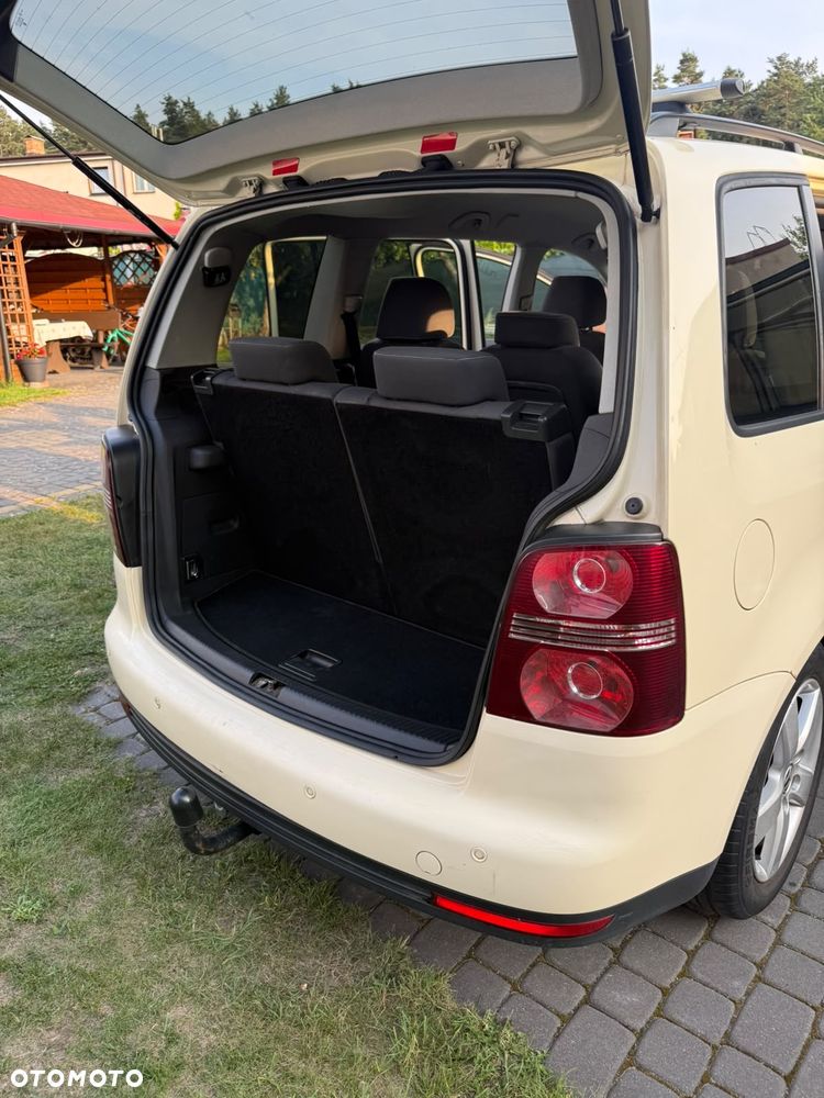 Volkswagen Touran 1.9 TDI DPF United - 37