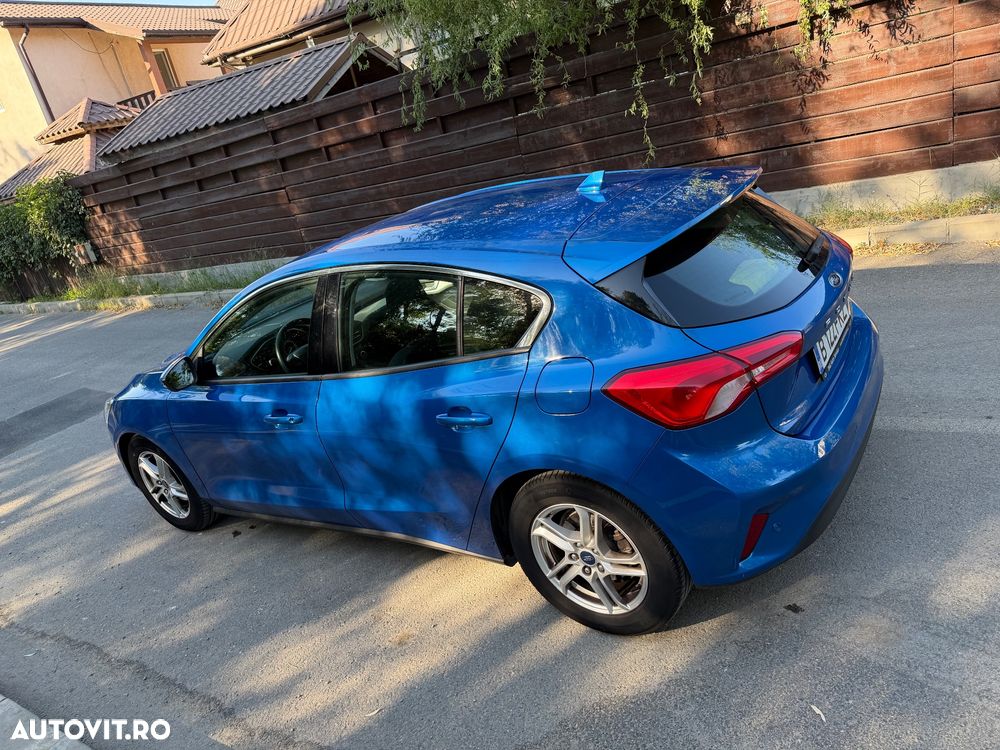 Ford Focus 1.0 EcoBoost Active - 10
