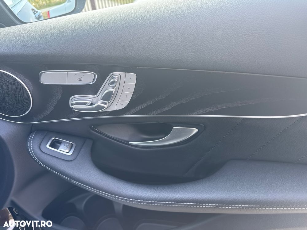 Mercedes-Benz GLC 300 de 4Matic 9G-TRONIC - 13