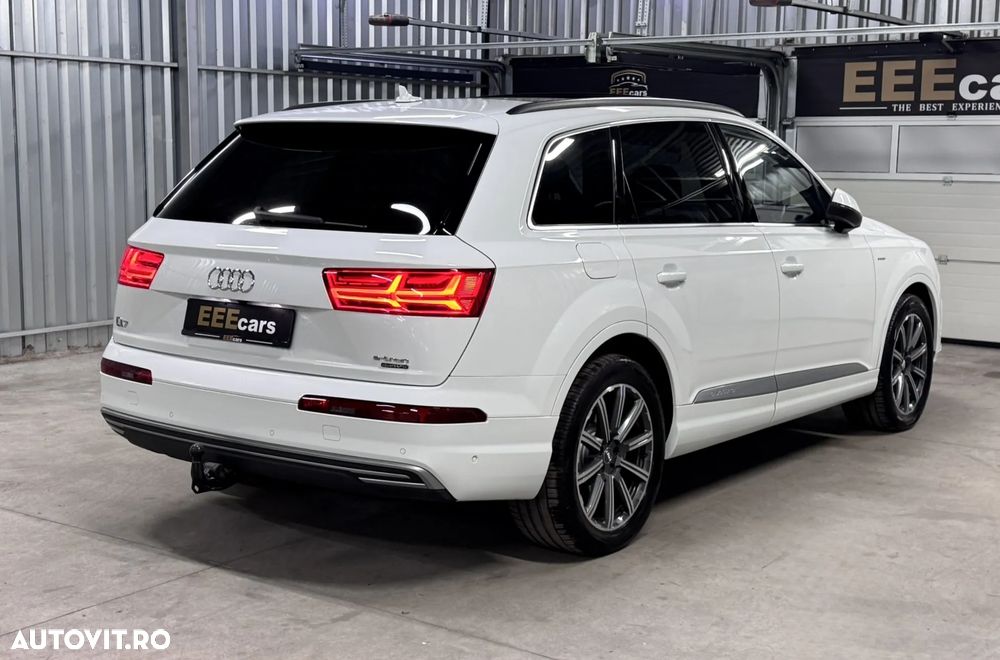 Audi Q7 e-tron 3.0 TDI quattro Tiptronic - 22