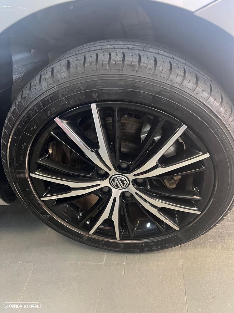 MG MG5 5 Standard Luxury - 14