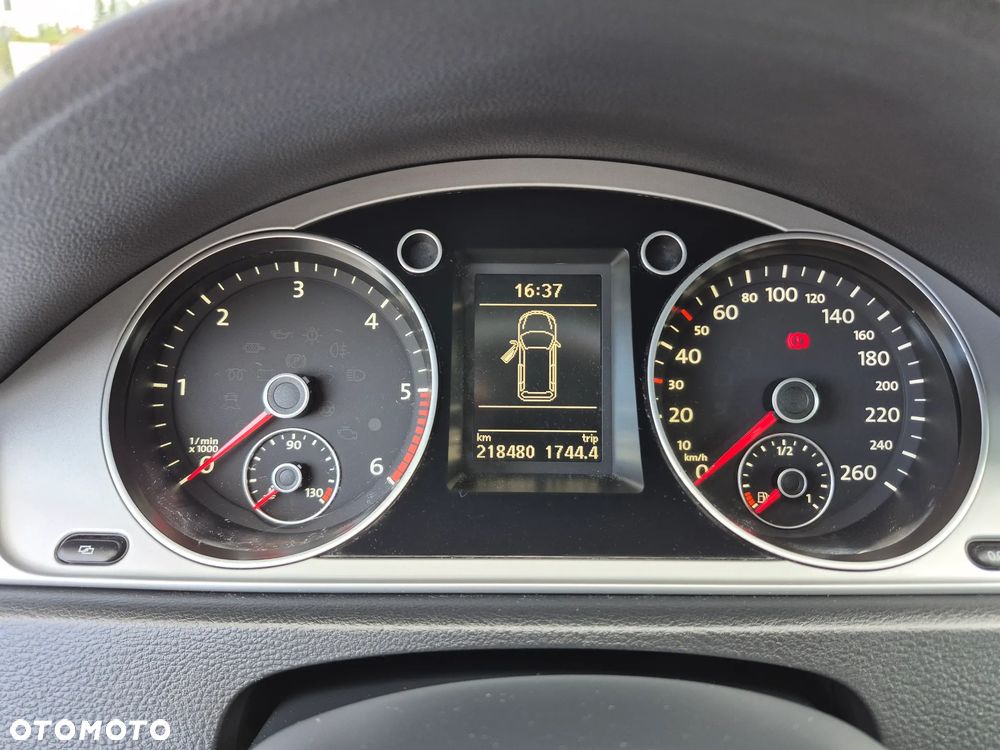 Volkswagen Passat 2.0 TDI BlueMotion Technology Comfortline - 6