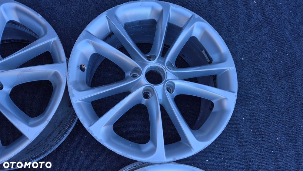 Oryginalne Felgi Aluminiowe VW 17 5x112 8j et41 MB - 4
