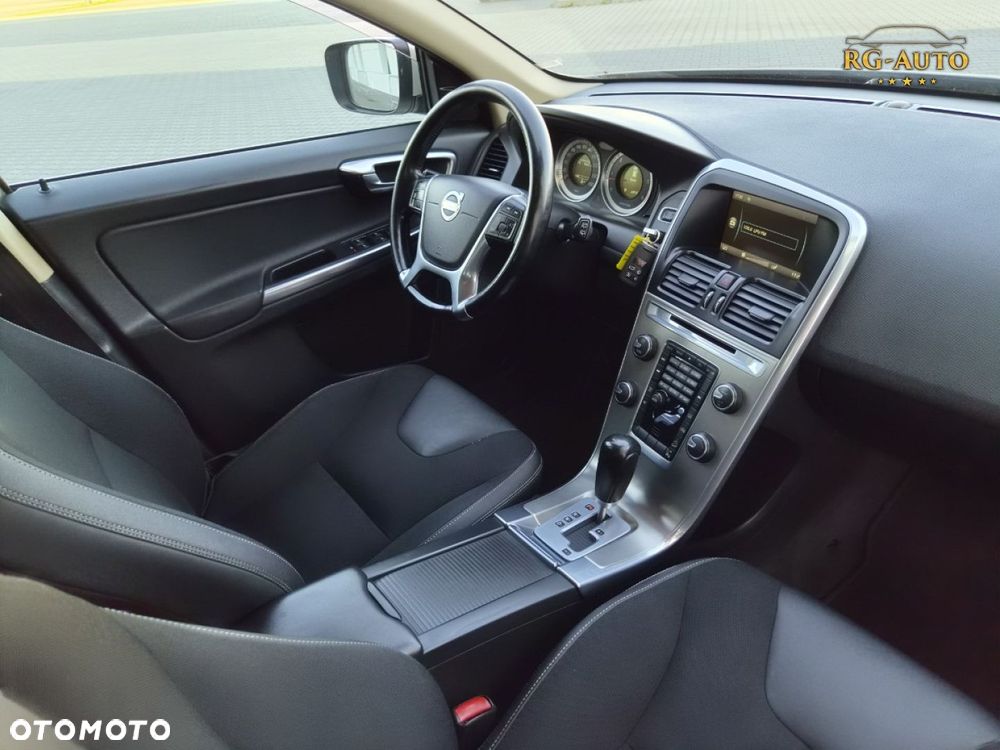 Volvo XC 60 - 25