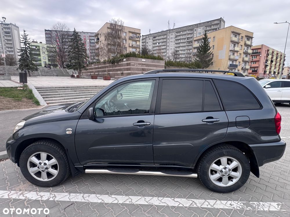 Toyota RAV4 2.0 D-4D 4x4 - 13