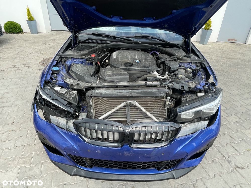BMW Seria 3 320d Touring xDrive - 13