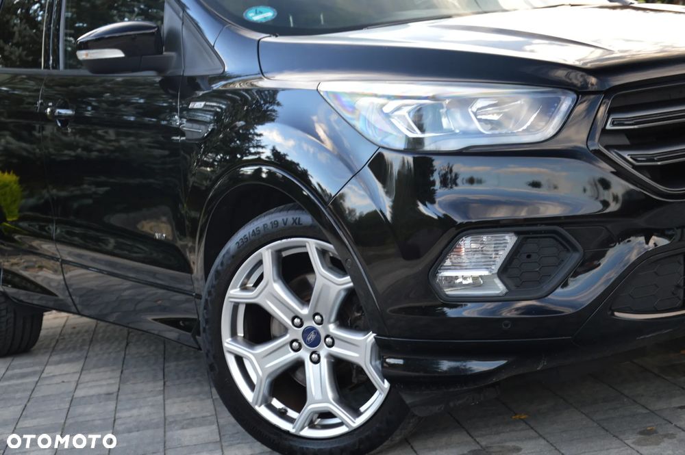 Ford Kuga 2.0 TDCi 4x4 ST-Line - 19