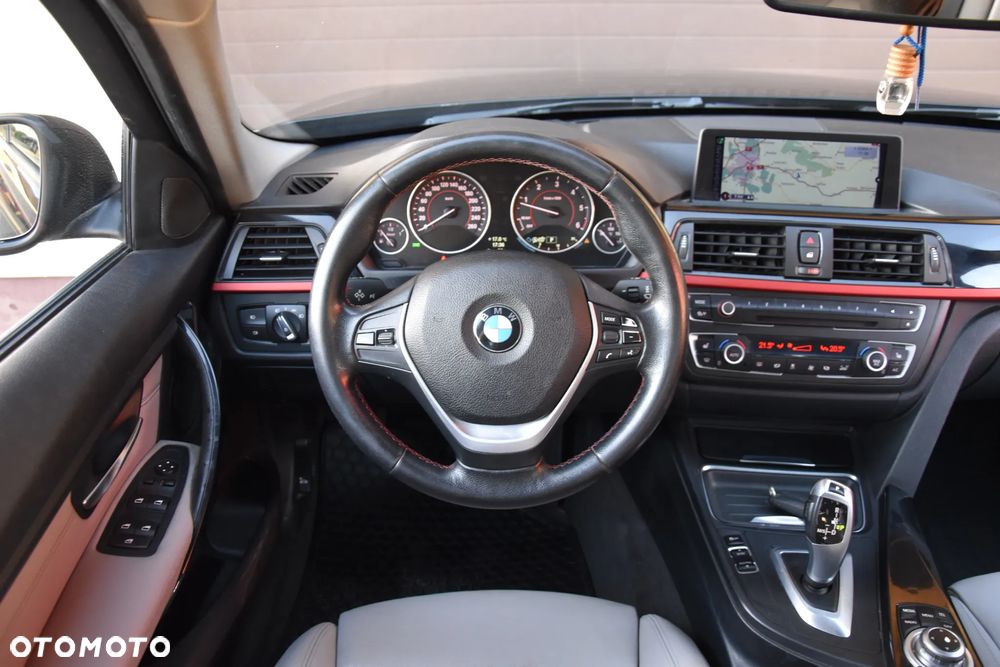 BMW Seria 3 320d Sport Line - 17