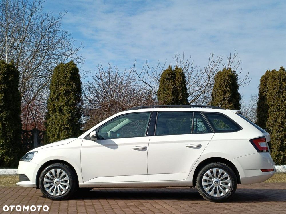 Skoda Fabia 1.0 TSI Ambition - 2