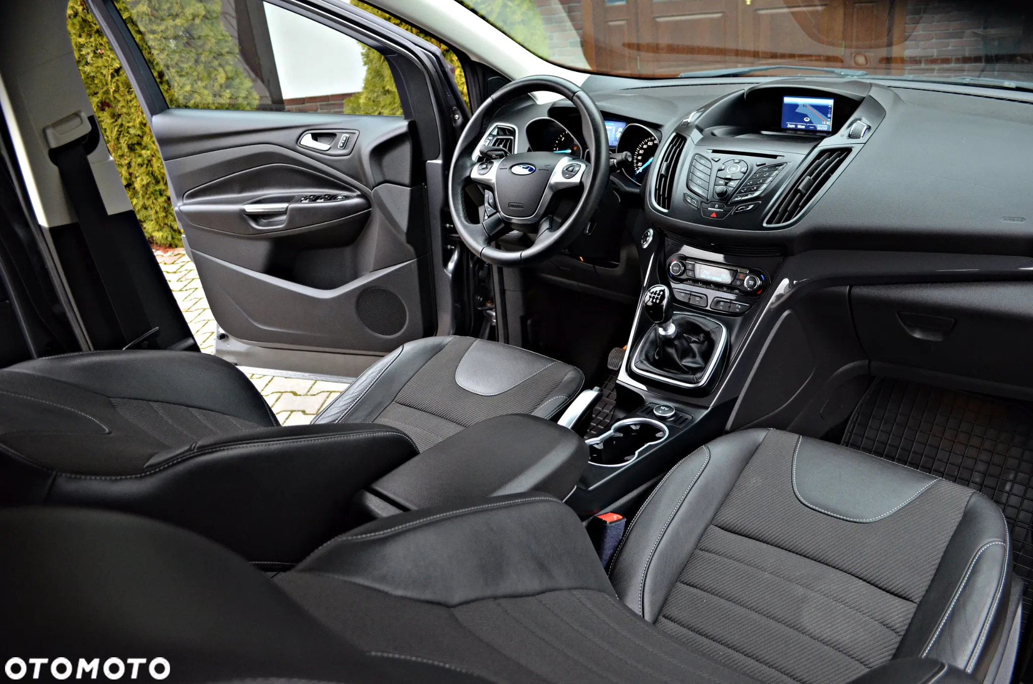 Ford Kuga 2.0 TDCi Titanium - 32