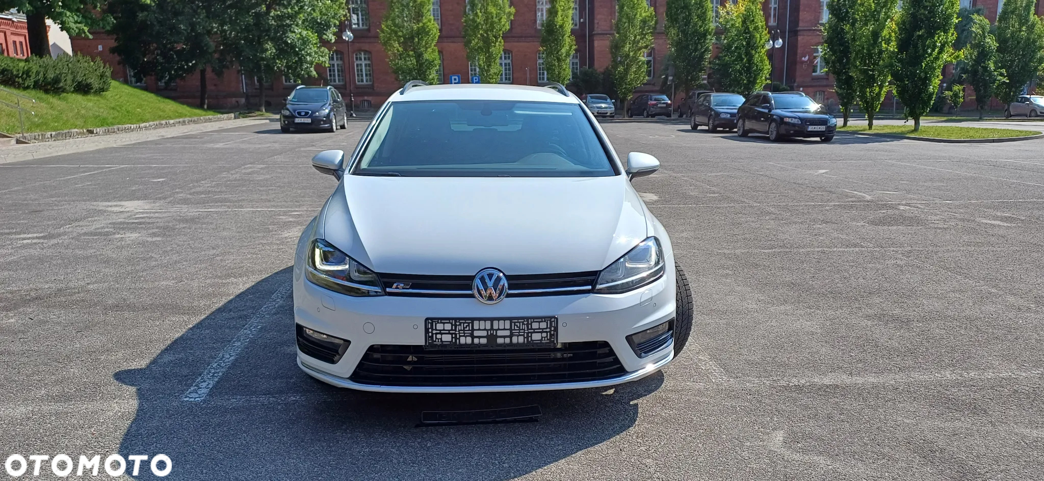 Volkswagen Golf - 12