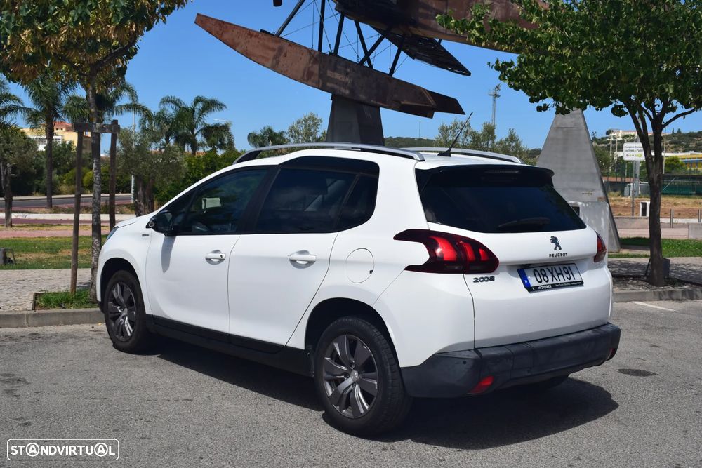 Peugeot 2008 1.2 PureTech Style - 5