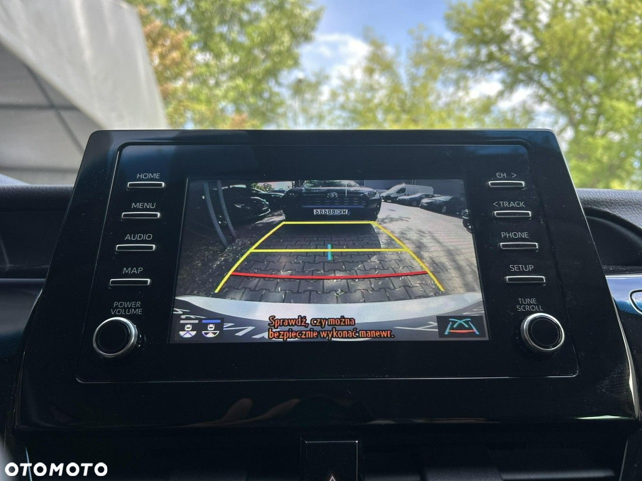 Toyota Camry - 27