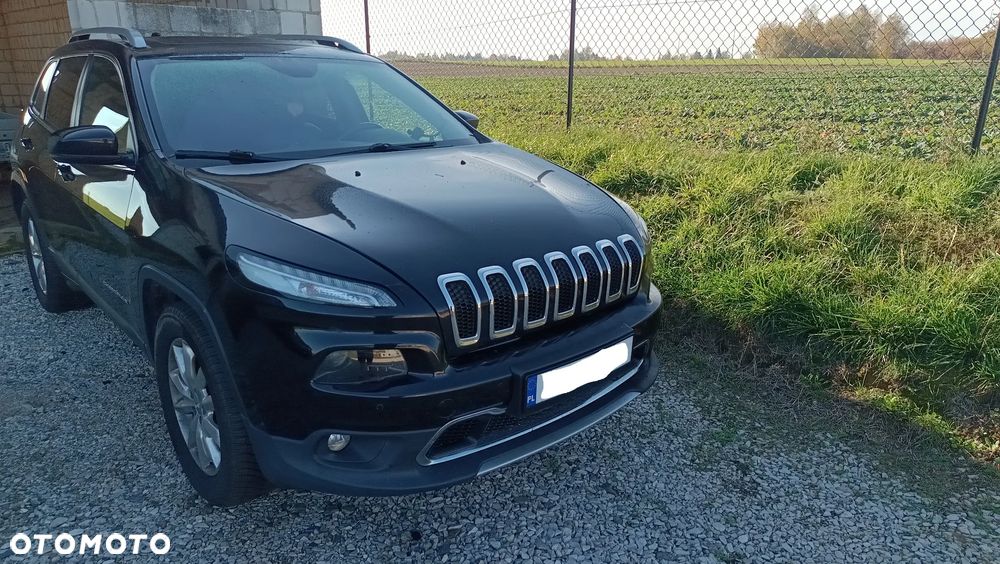Jeep Cherokee - 1
