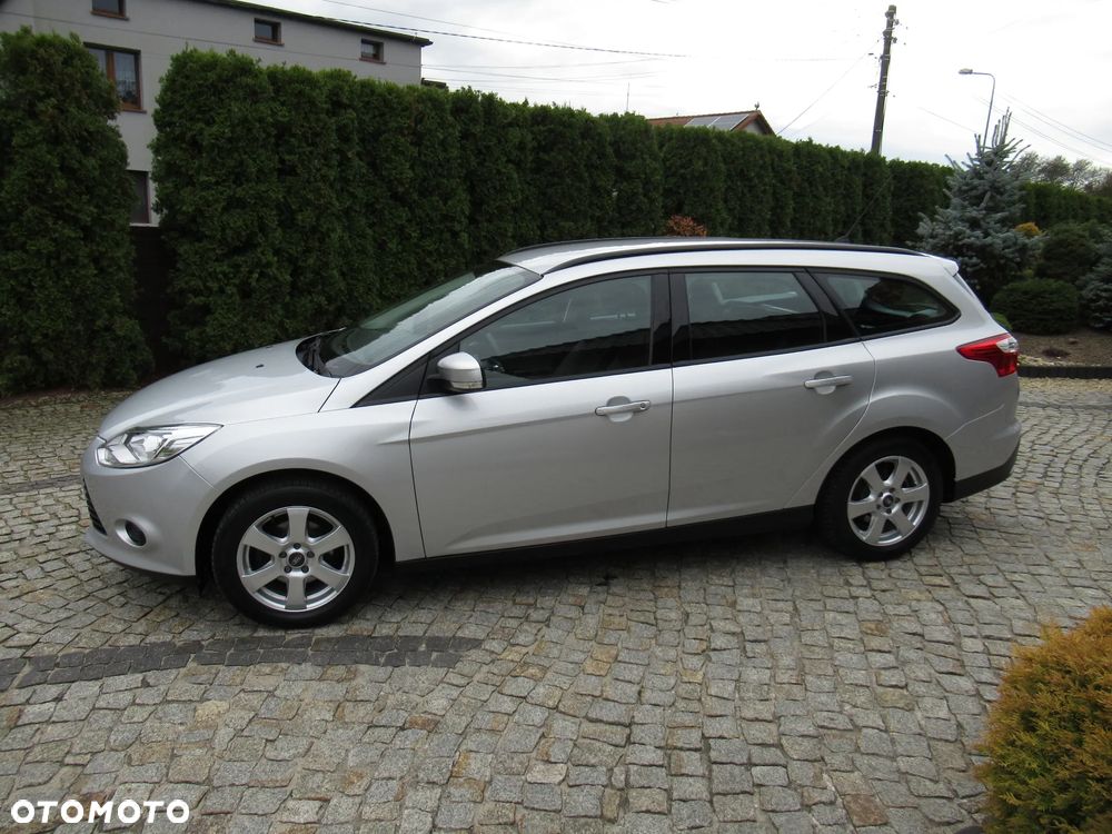 Ford Focus 1.6 Ambiente - 10