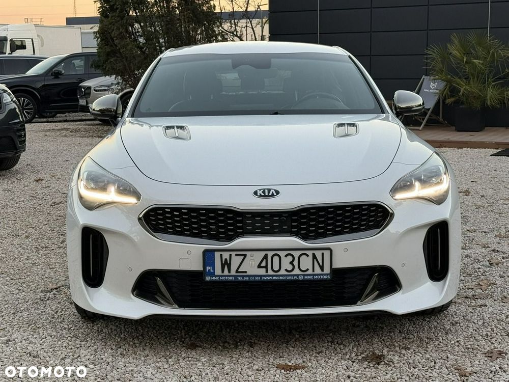 Kia Stinger - 8