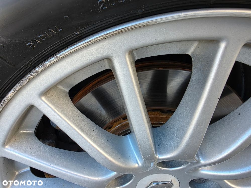 Renault Laguna dCi 150 FAP Bose - 36