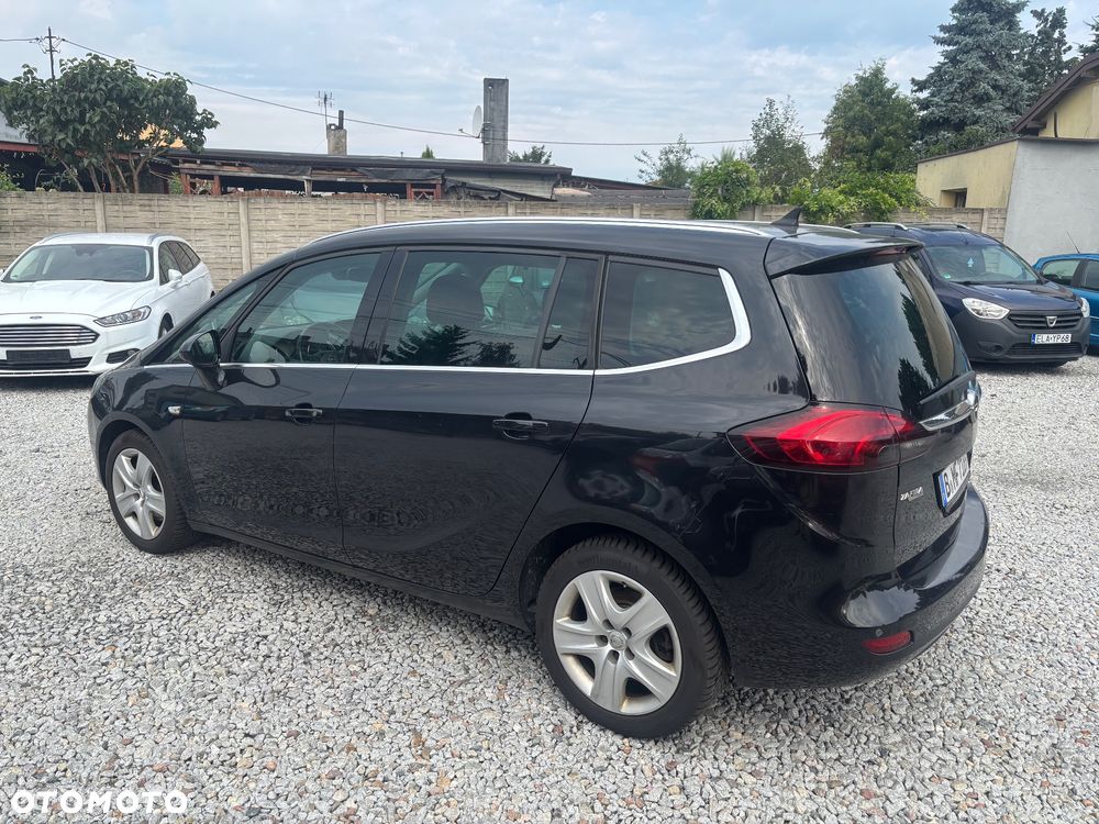 Opel Zafira - 2