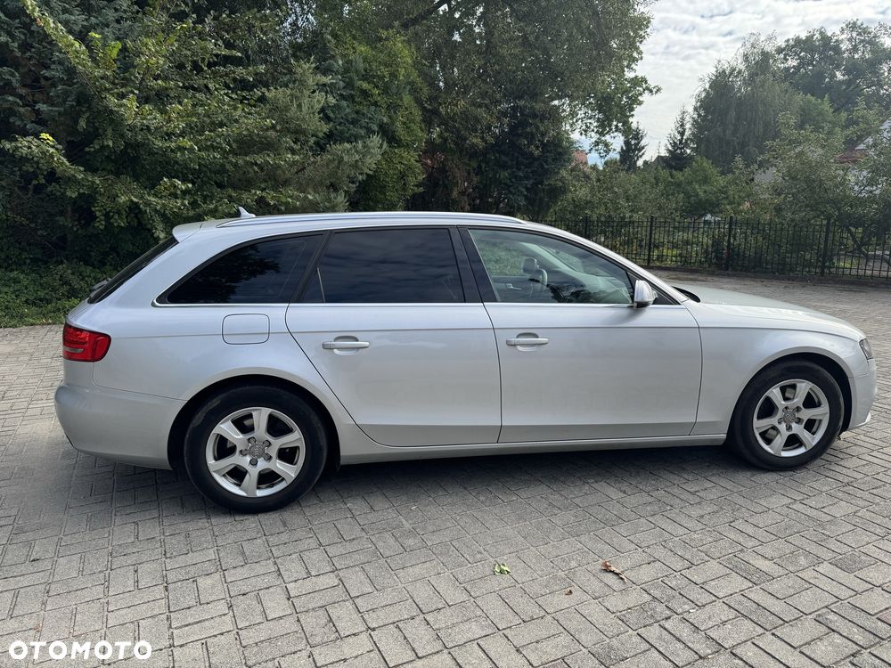 Audi A4 Avant 2009 photo 2