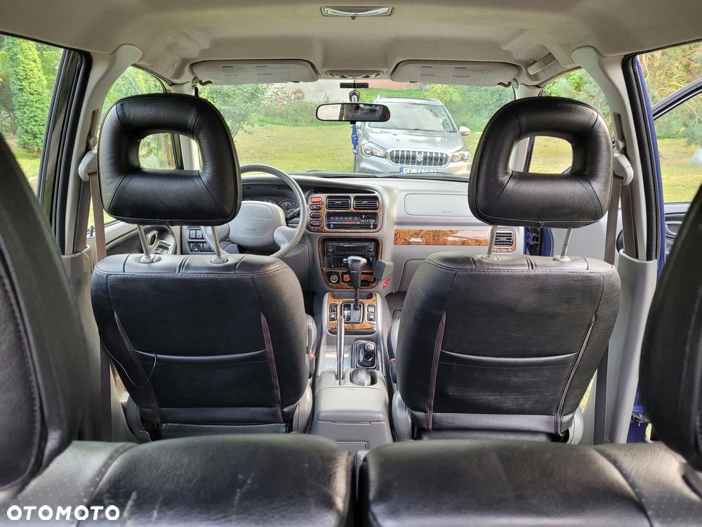 Suzuki Grand Vitara ver-2-5-v6 - 8