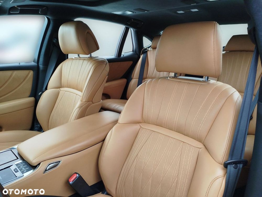 Lexus LS - 12
