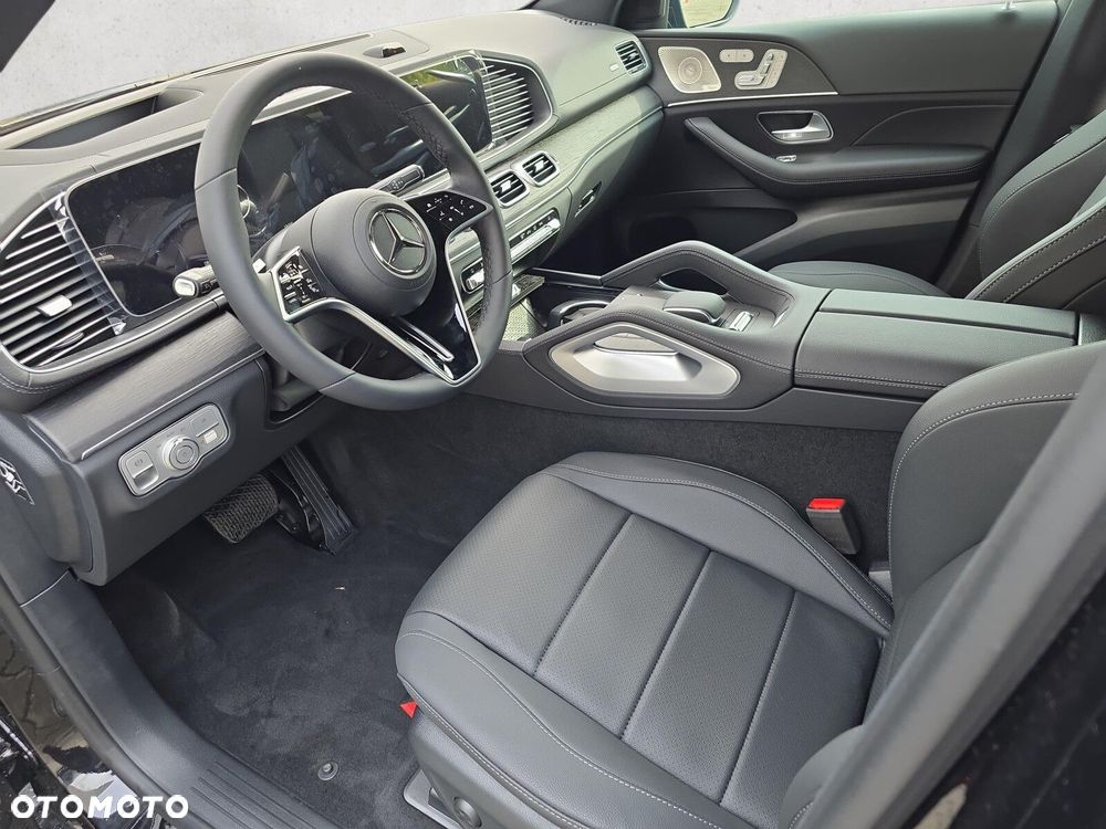Mercedes-Benz GLE - 12