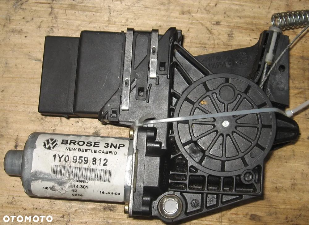 silnik szyby tył NEW BEETLE CABRIO 1Y0959812 VOLKSWAGEN - 2