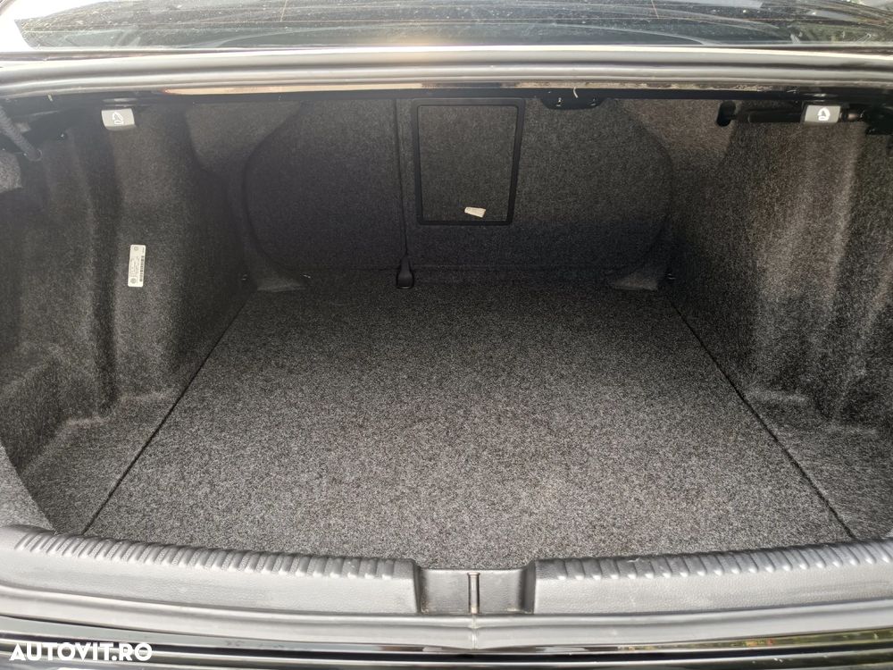 Volkswagen Jetta - 18