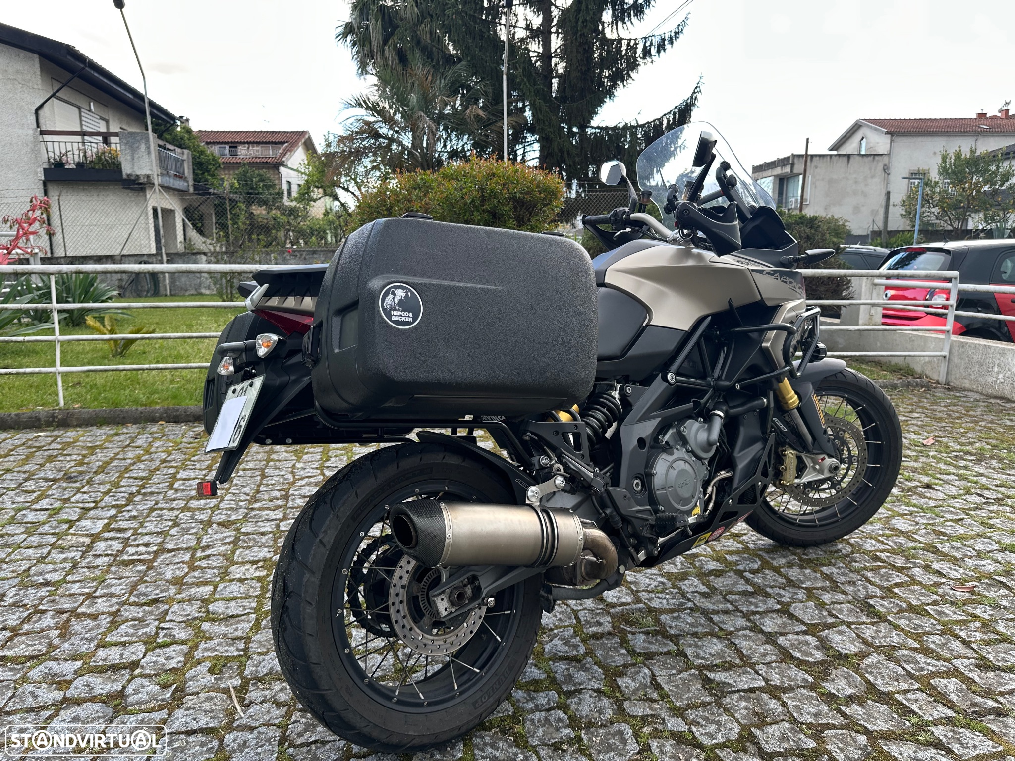 Aprilia Caponord RALLY - 11