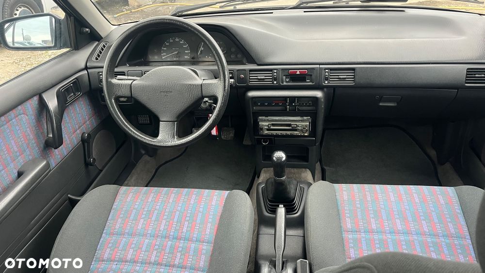 Mazda 323 1.7 D LX - 5