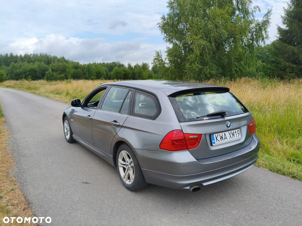 BMW Seria 3 318d DPF - 2