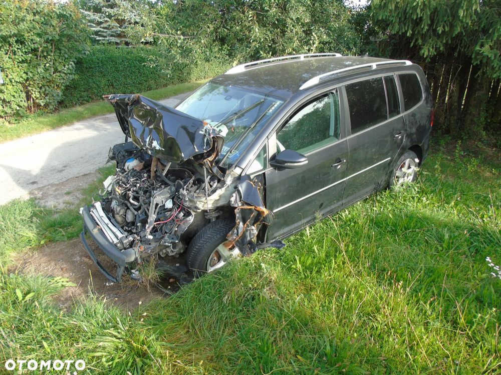 Volkswagen Touran 2.0 TDI DPF Comfortline - 5