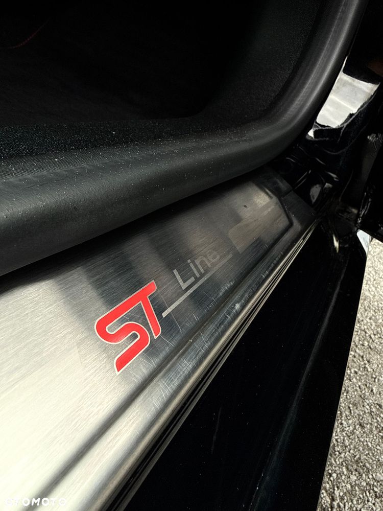 Ford Fiesta 1.0 EcoBoost S&S ST-LINE X - 14