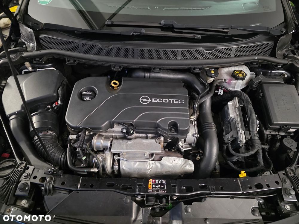 Opel Astra 1.4 Turbo Active - 17