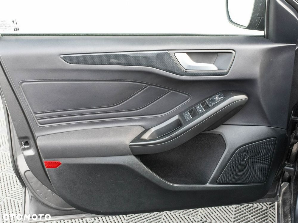Ford Focus - 10
