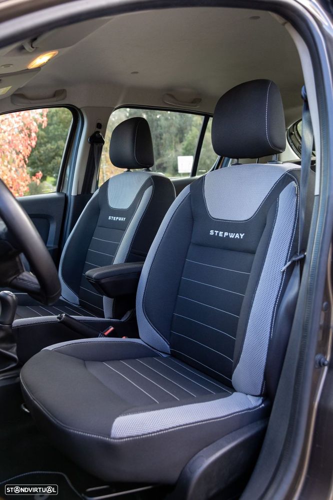 Dacia Sandero 0.9 TCe Stepway - 39