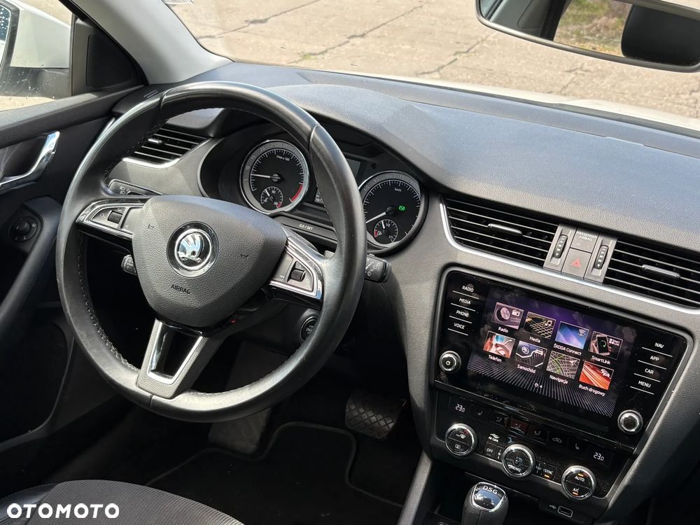 Skoda Octavia 2.0 TDI DSG Style - 17