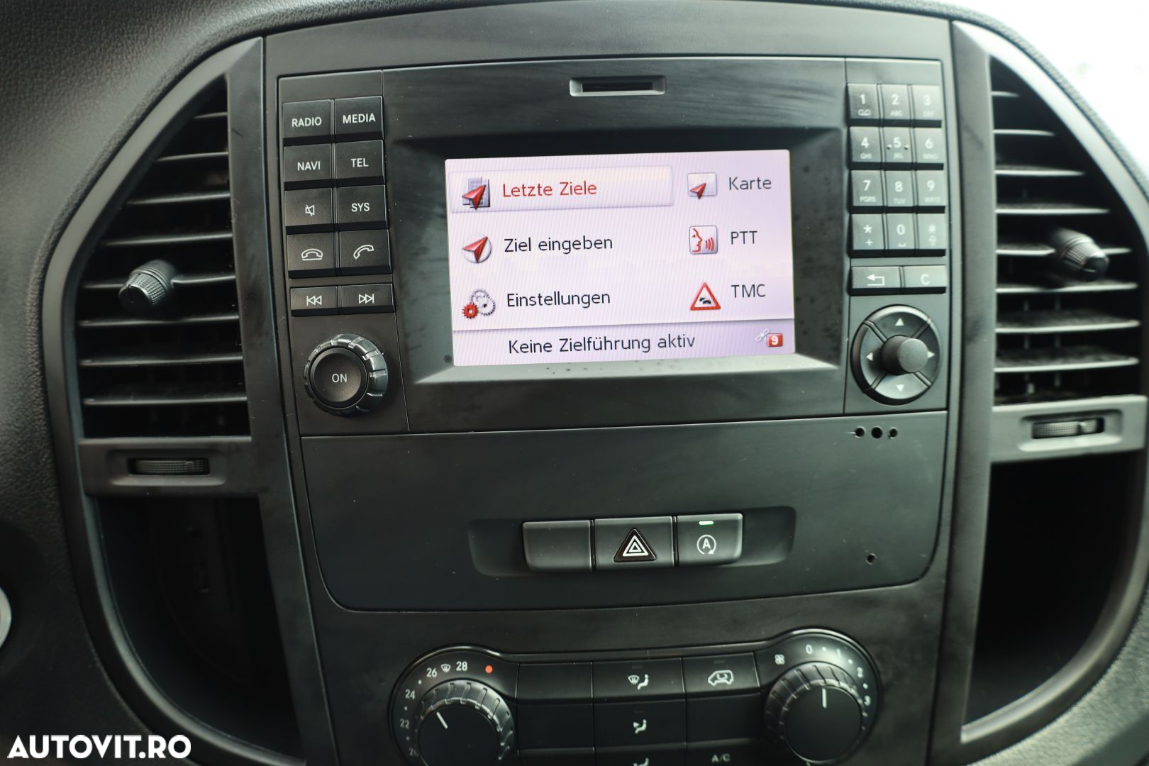 Mercedes-Benz Vito - 21