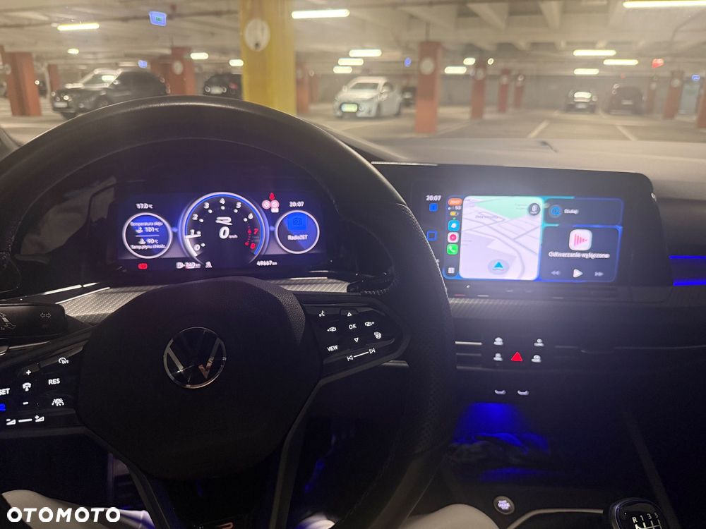 Volkswagen Golf - 8