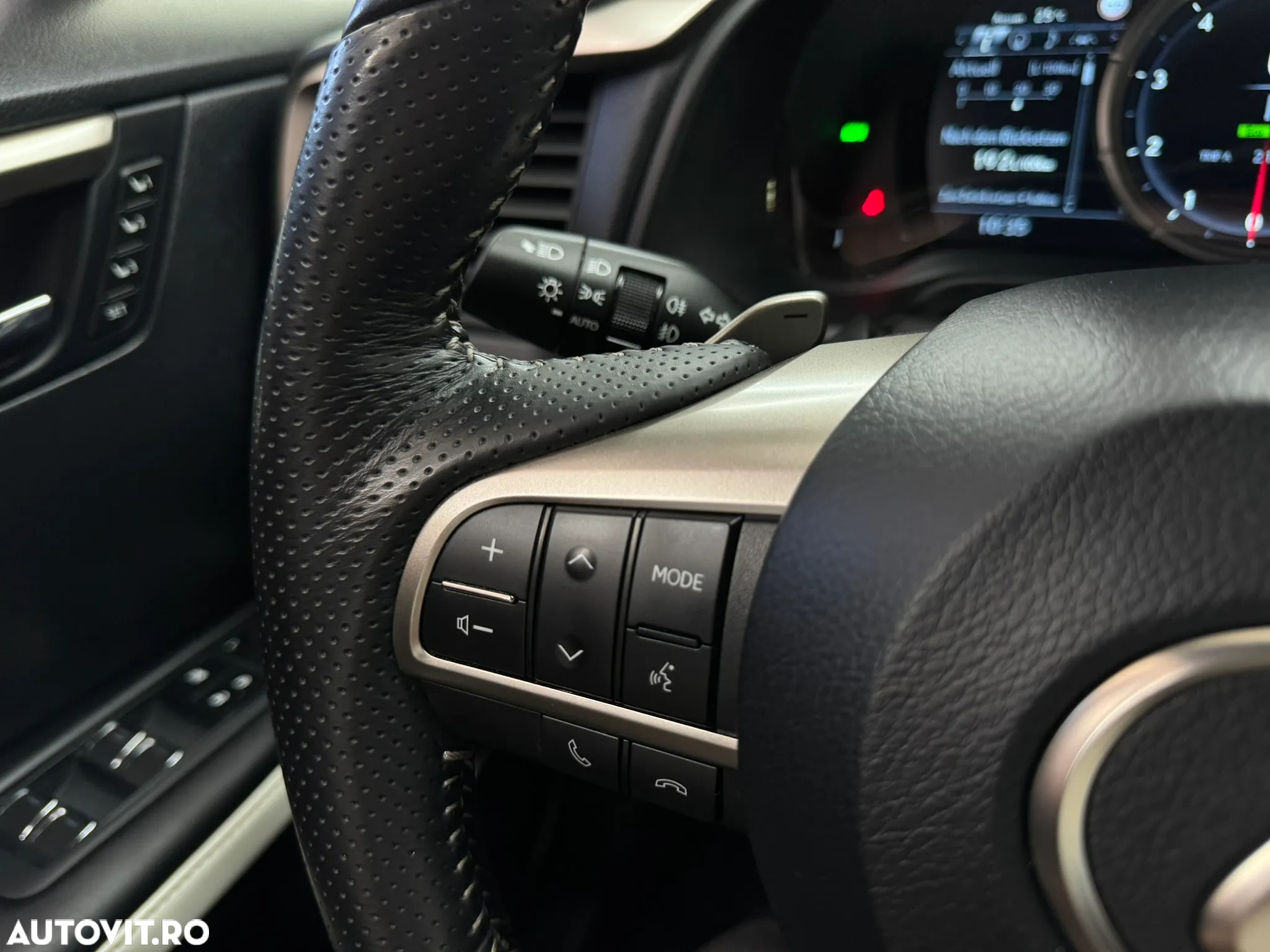 Lexus Seria RX 450h AWD F Sport Plus - 22