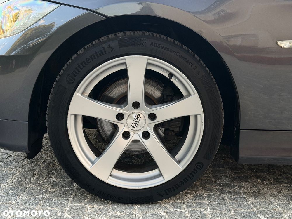 BMW Seria 3 320d - 25